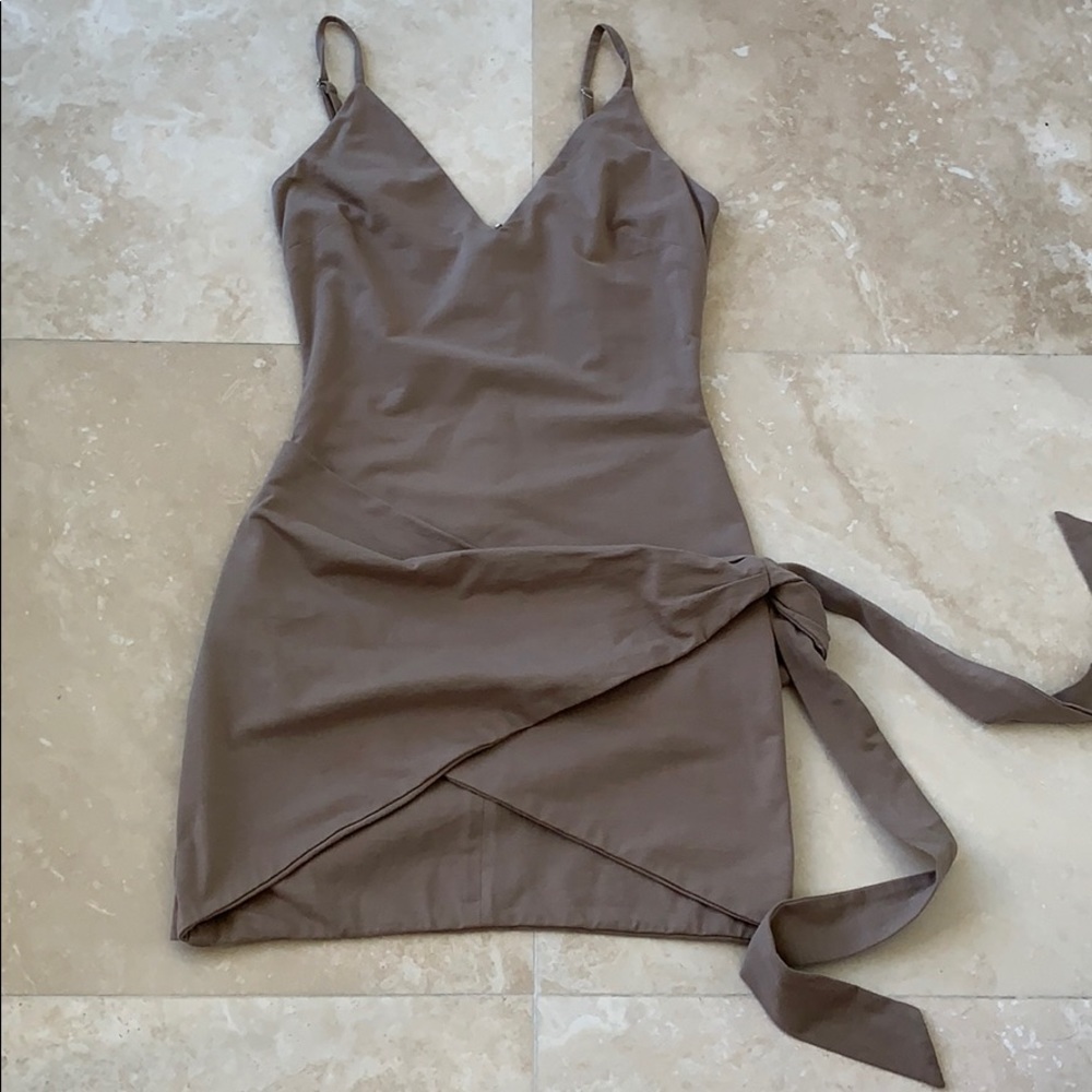 Brown dress